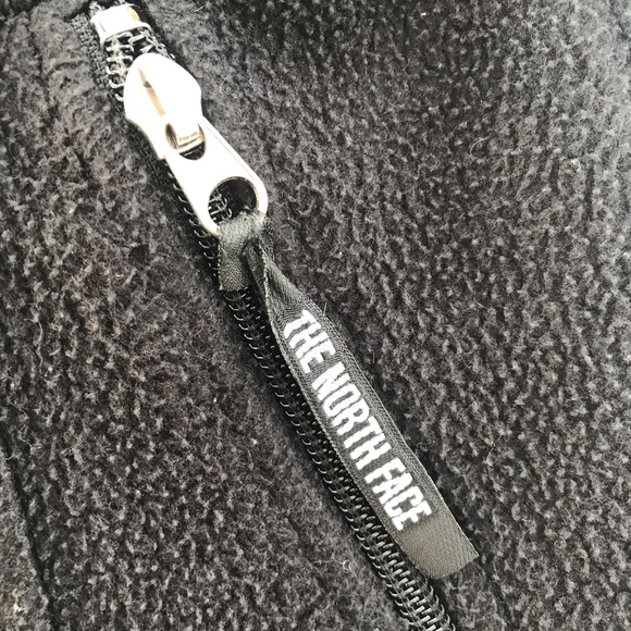 THE NORTH FACE black fleece jacket - Picture 5 of 5